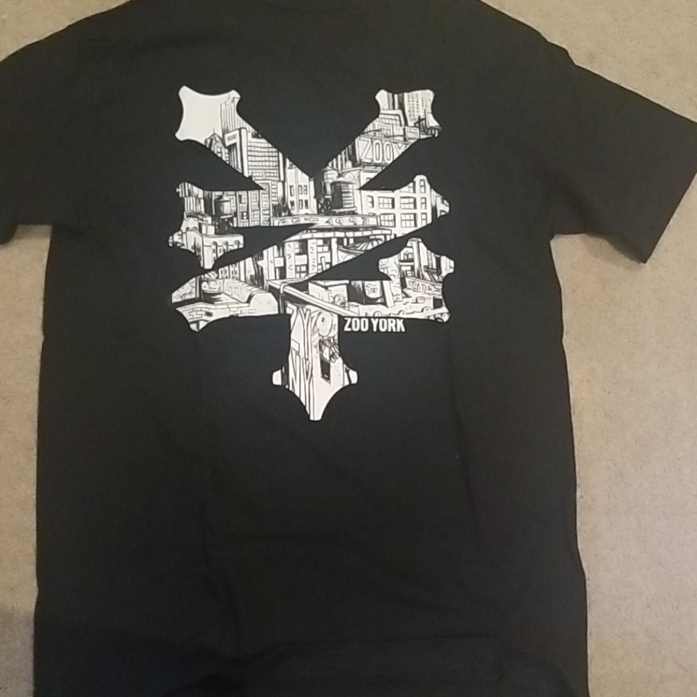 Mens Zoo York tshirt Small no tags but never worn
